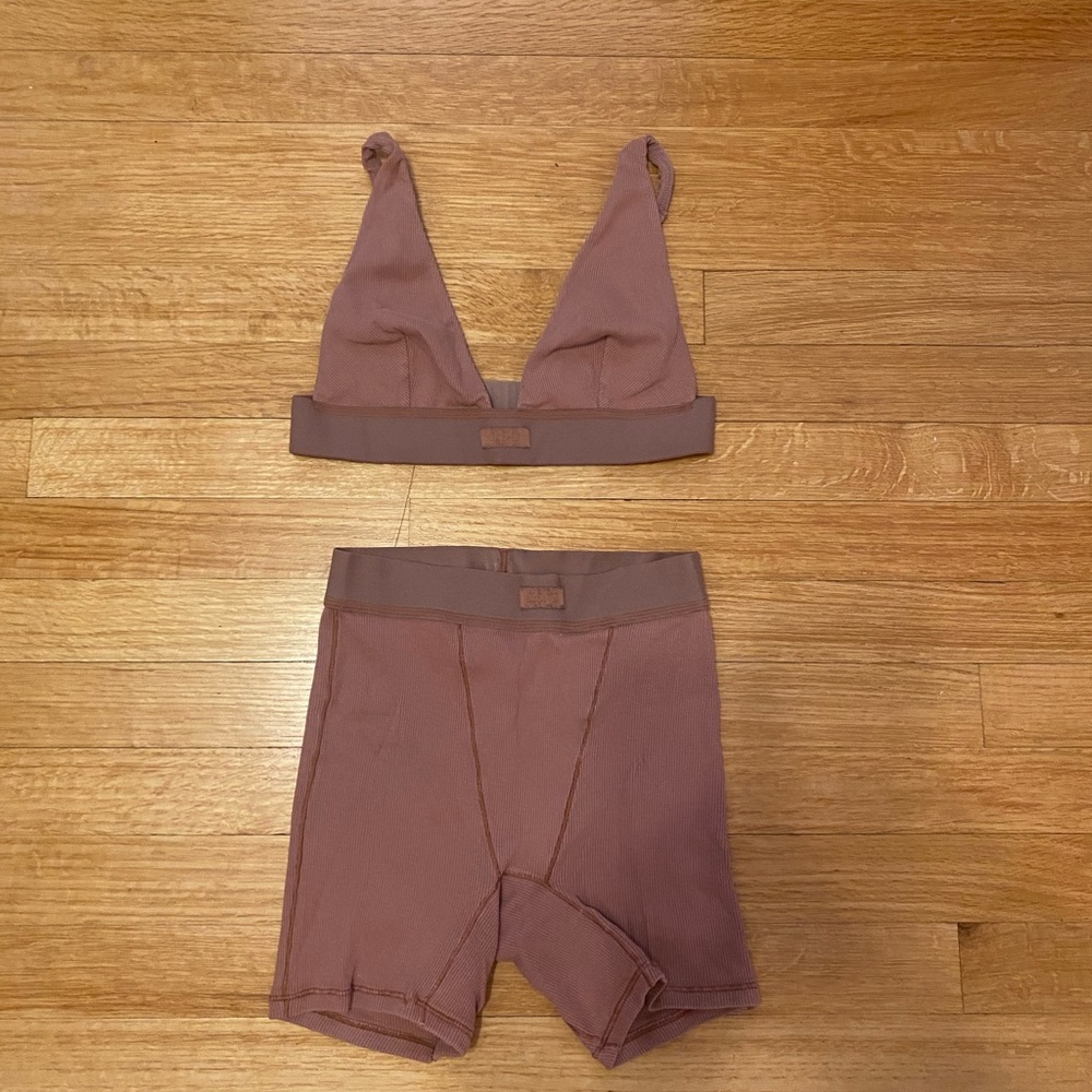 Skims Cotton Rib Boxer - Picture 5 of 6